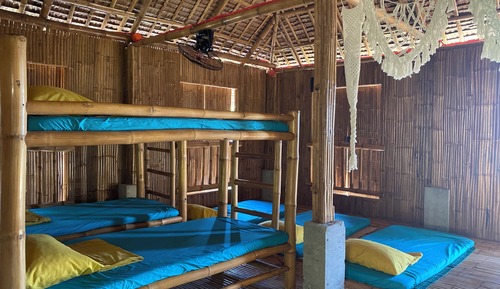 Dormitorio compartido básico, dormitorio mixto, vistas al mar
