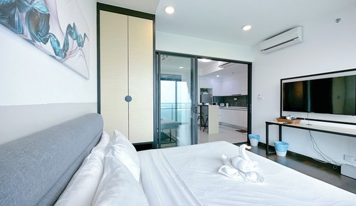 Estudio Confort, 1 cama de matrimonio, no fumadores, balcón