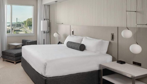 Suite presidencial, 1 cama de matrimonio grande, no fumadores, vistas al río