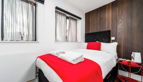 Habitación básica doble, baño privado