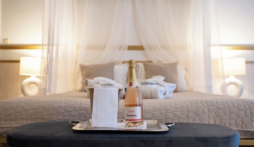 Habitación romántica, vistas a la ciudad
