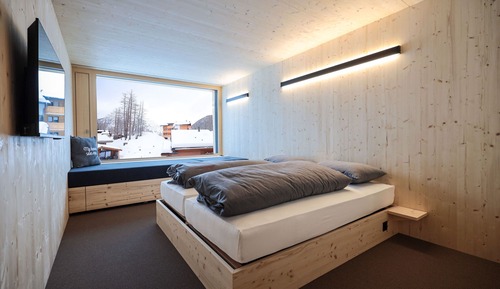 XL Cabin