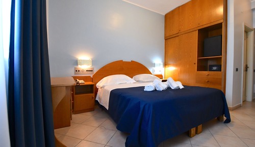 Habitación doble de uso individual, 1 cama individual grande, vistas a la montaña