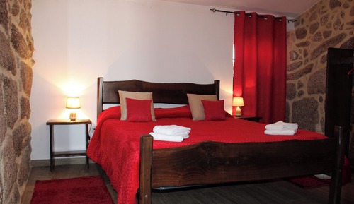 Casa de campo tradicional, 1 cama de matrimonio grande, balcón, vistas a la montaña