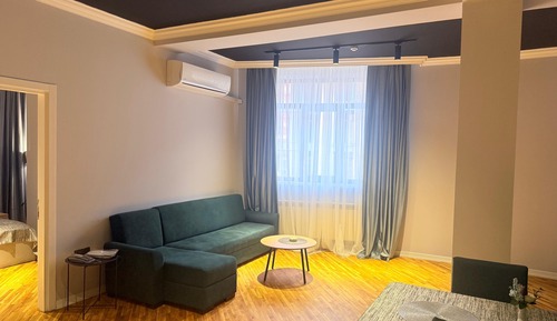 Apartamento de lujo, 1 habitación, balcón, vistas a la ciudad