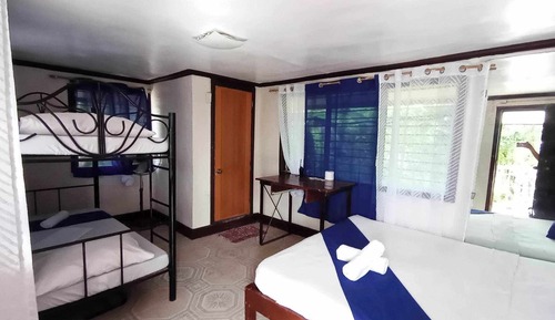 Habitación cuádruple estándar