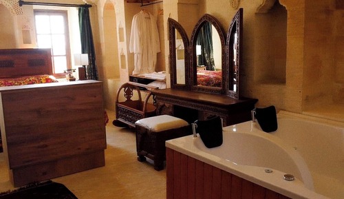 Habitación Deluxe doble, baño privado, vistas a la ciudad