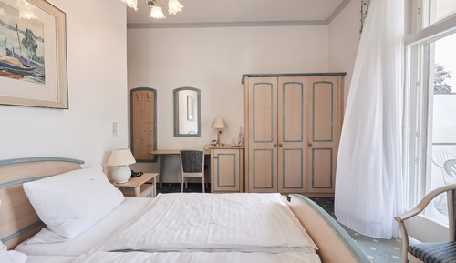 Habitación básica doble, balcón