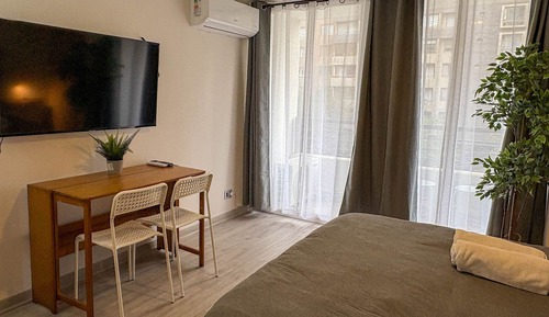 Habitación Confort doble, 1 cama doble, balcón, vistas a la ciudad