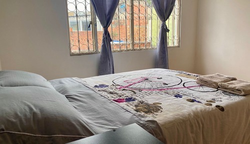 Habitación Confort con 1 cama doble o 2 individuales