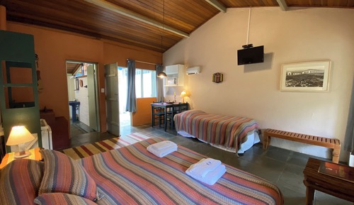 Suite estudio superior, vistas al jardín