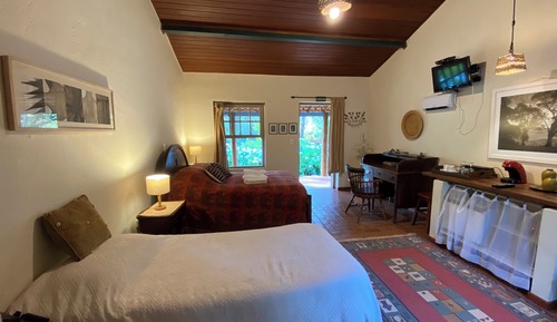 Suite tradicional, varias camas, microondas, vistas al jardín