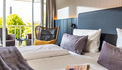Habitación Confort doble, 1 cama de matrimonio, balcón