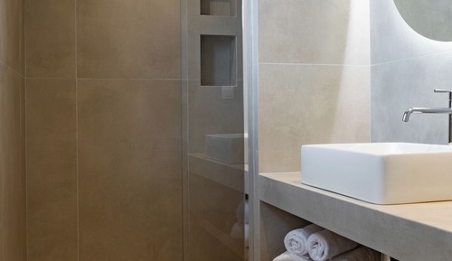 Superior Suite with Side Sea View