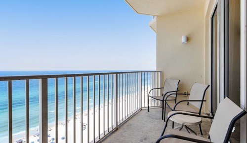 Apartamento, varias camas, balcón, vistas al mar (Boardwalk 1805)