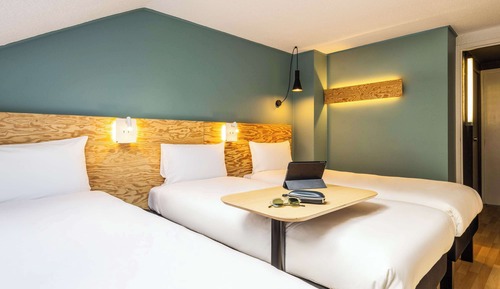 Habitación familiar, 3 camas individuales (Greet)