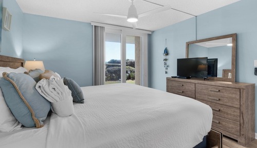 Apartamento, varias camas, balcón, vistas al jardín (BeachCrest 103)