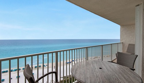 Apartamento, varias camas, balcón, vistas al mar (BeachCrest 805)
