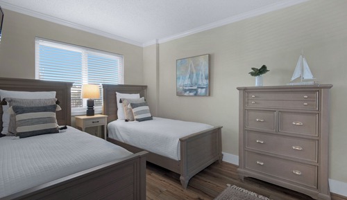 Apartamento, varias camas, balcón, vistas al mar (BeachCrest 205)