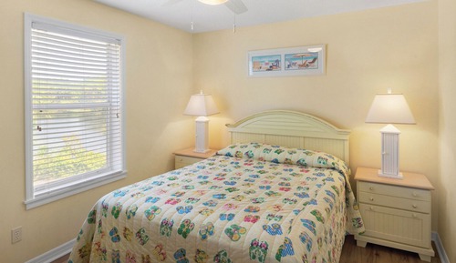 Apartamento, varias camas, patio, vistas a la piscina (Beachside Villas 921)