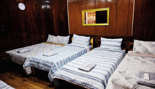 Habitación familiar, varias camas