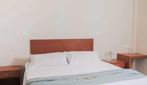 Suite estudio familiar, 1 cama de matrimonio grande con sofá cama, vistas al mar