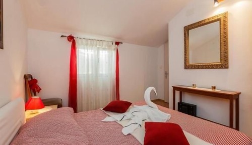 Apartamento (One Bedroom Apartment with Terrace)