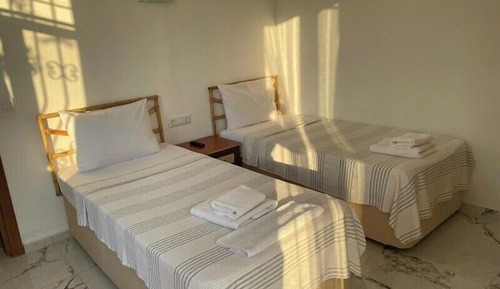 Habitación económica con 2 camas individuales