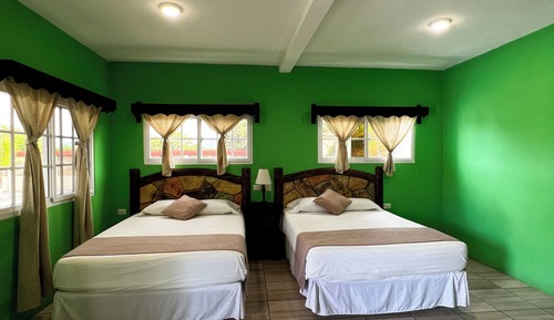 Habitación Deluxe doble, vistas a la piscina