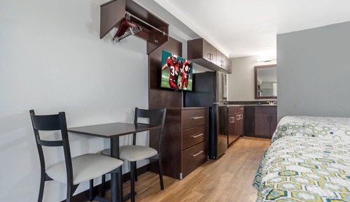 Estudio, 2 camas de matrimonio, no fumadores