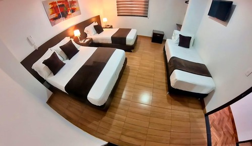 Habitación familiar con 1 cama doble o 2 individuales