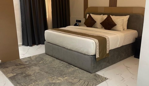 Suite junior, 1 cama de matrimonio grande, no fumadores, baño privado
