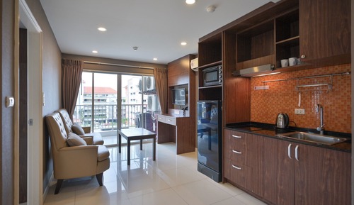 Apartamento básico, 2 habitaciones, en esquina