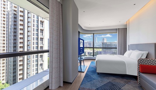 Habitación estándar, 1 cama de matrimonio grande, vistas a la ciudad (Extra Floor Space)
