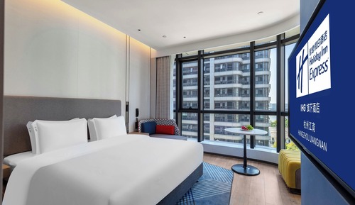 Habitación estándar, 1 cama de matrimonio grande, vistas a la ciudad