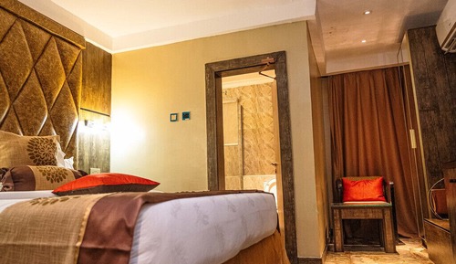 Suite Business, vistas al parque