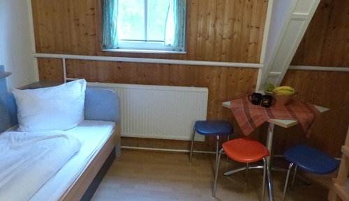 Dormitorio compartido económico