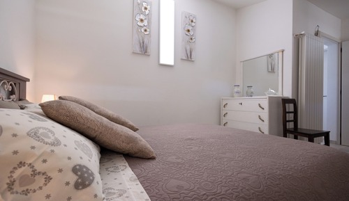 Apartamento panorámico, 1 cama de matrimonio con sofá cama, vistas a la piscina