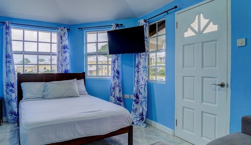 Apartamento panorámico, 1 cama doble, baño privado, en una planta alta