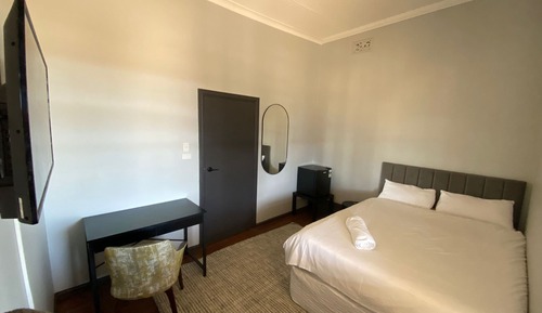 Habitación estándar, 1 cama de matrimonio, no fumadores, sin ventanas