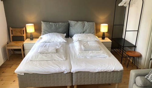 Apartamento Confort, 2 habitaciones, cocina básica, en la zona del jardín