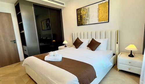 Suite panorámica, 1 habitación, Acceso al salón del club, vistas al río