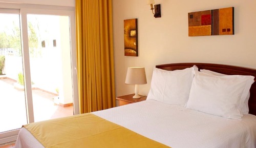 Suite, vistas al patio