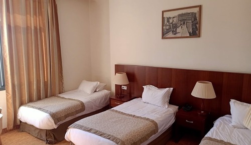 Habitación estándar, baño privado, vistas a la ciudad