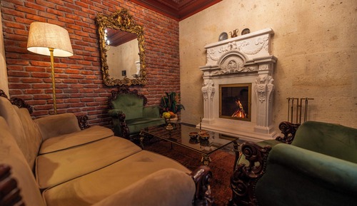 Suite junior, 1 cama doble, chimenea (Cave, Bathtub)