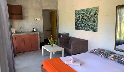 Villa junior, no fumadores, vistas al jardín