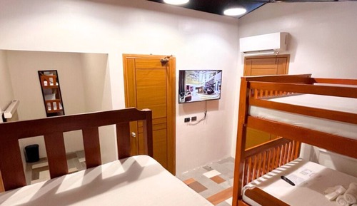 Habitación familiar, no fumadores, baño privado
