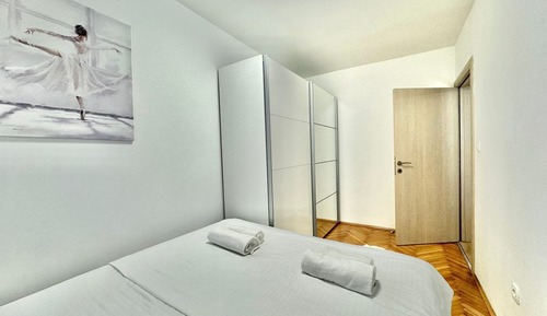Apartamento familiar, vistas al jardín