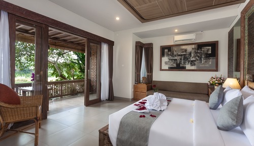 Villa, 1 cama de matrimonio grande, fumadores, vistas al jardín