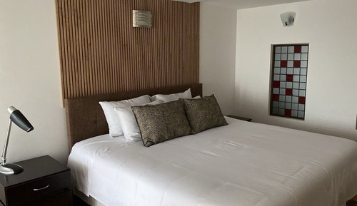 Habitación exclusiva con 1 cama doble o 2 individuales